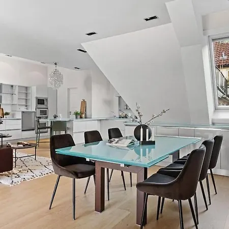 Exclusive Penthouse With Terrace * ベルゲン