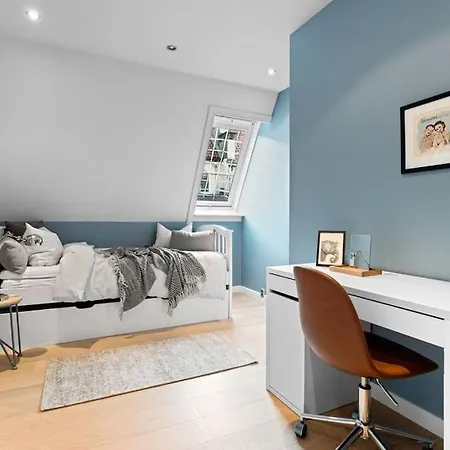 Exclusive Penthouse With Terrace Apartment *