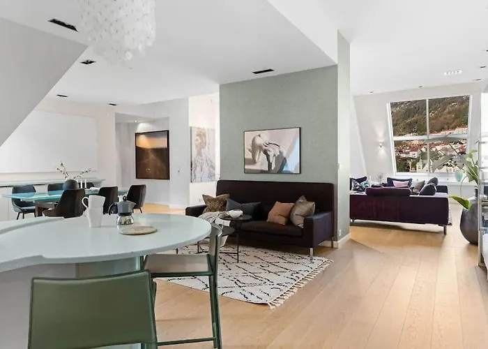 Exclusive Penthouse With Terrace דירה ברגן