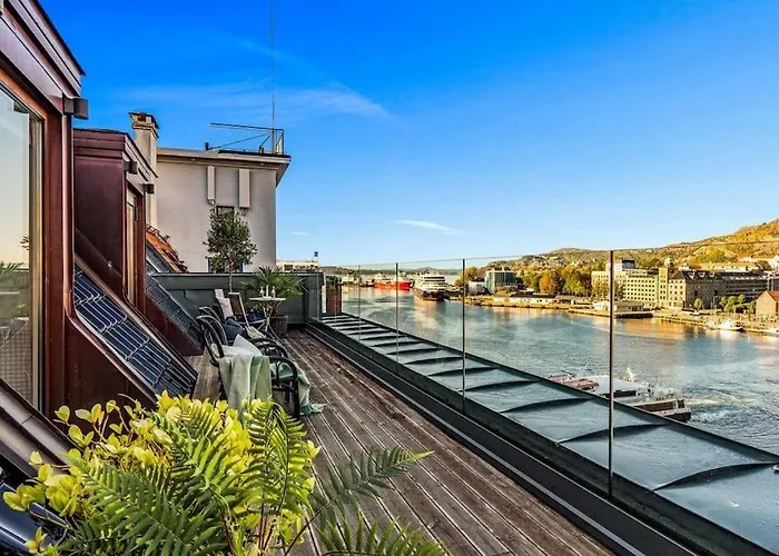 Exclusive Penthouse With Terrace * ברגן