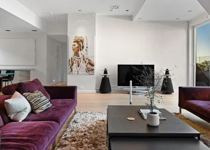 Exclusive Penthouse With Terrace דירה *