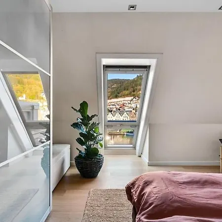 Exclusive Penthouse With Terrace * Μπέργκεν